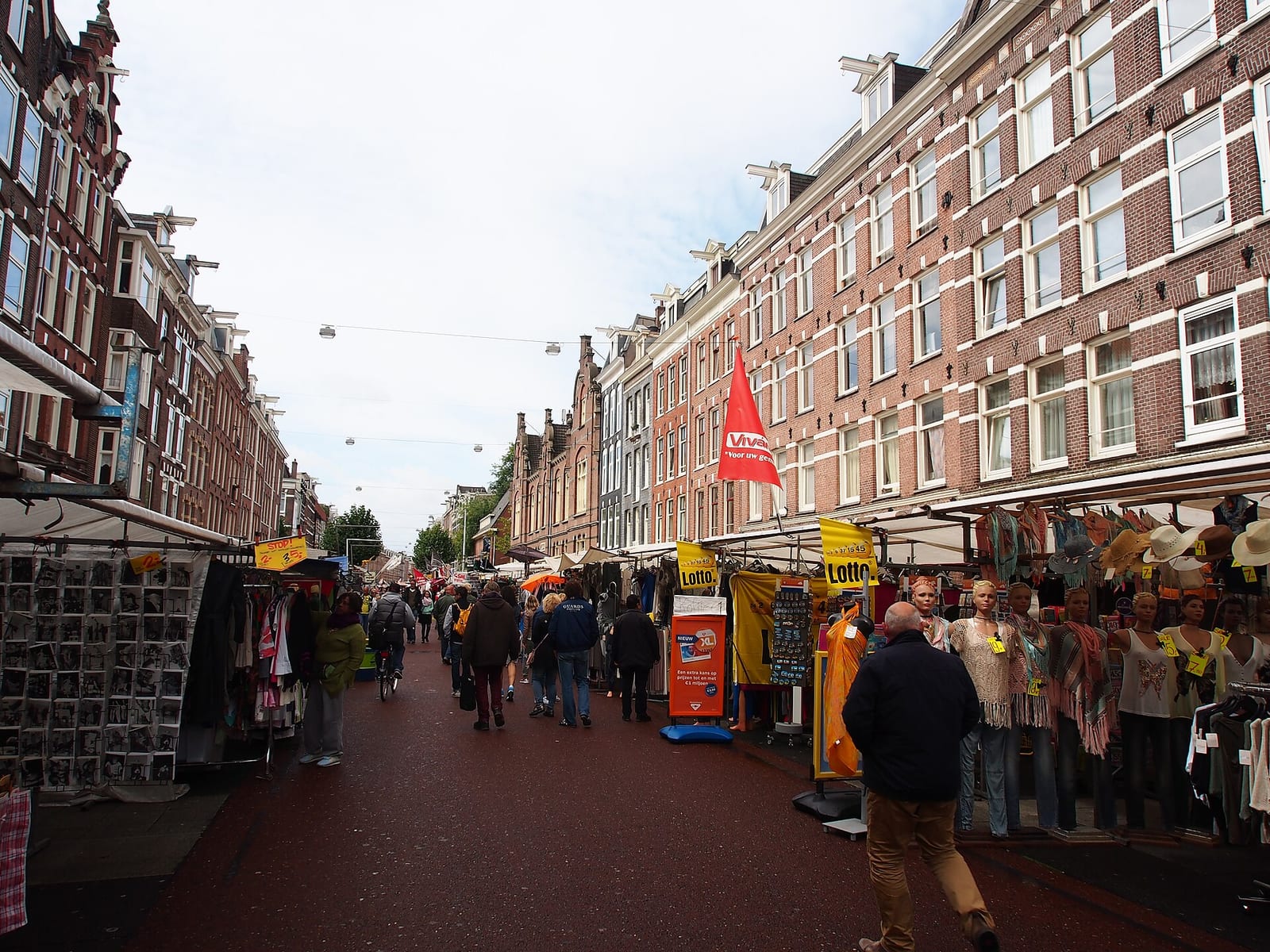 Stalls on the Albert Cuypmarkt, a few minutes from the front door